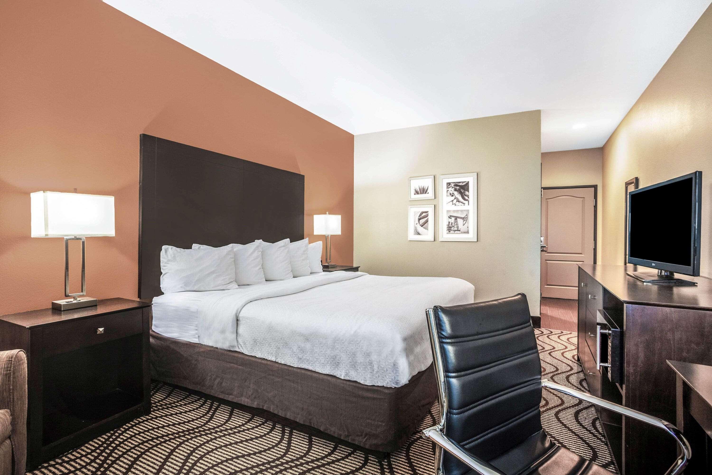 La Quinta By Wyndham Beeville Bagian luar foto